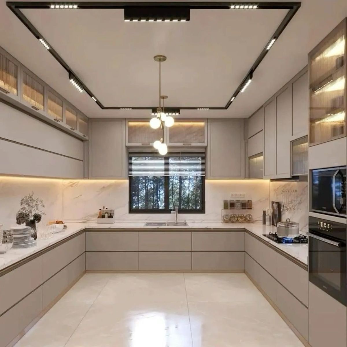 U-shape kitchen layout in Texas home 2026