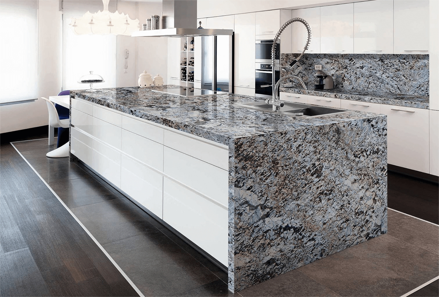Granite countertop durability in a Woodlands kitchen