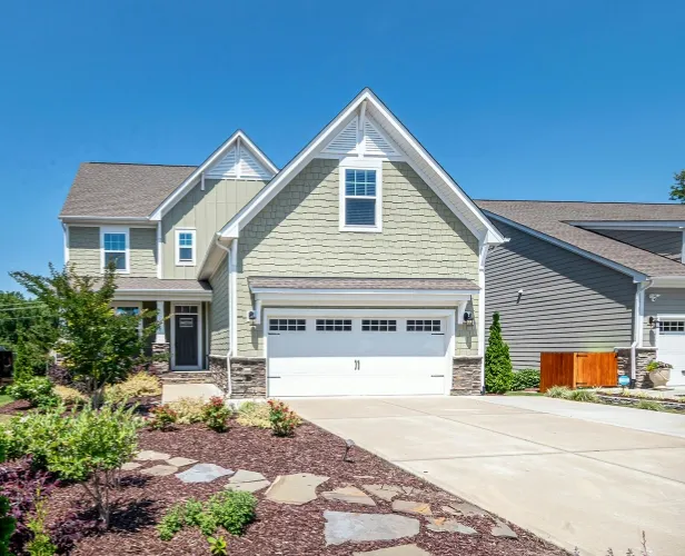 Oak Ridge North Garage & Driveway Upgrade