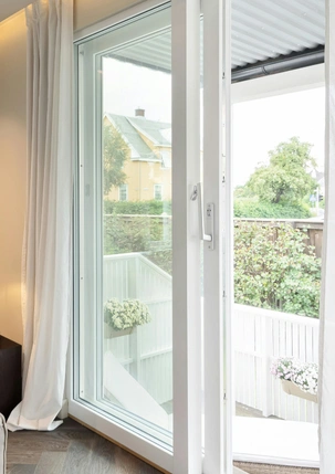 Sliding Doors Details