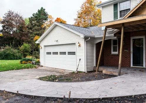 Attached Garage Additions in Lake Windcrest Magnolia, Texas