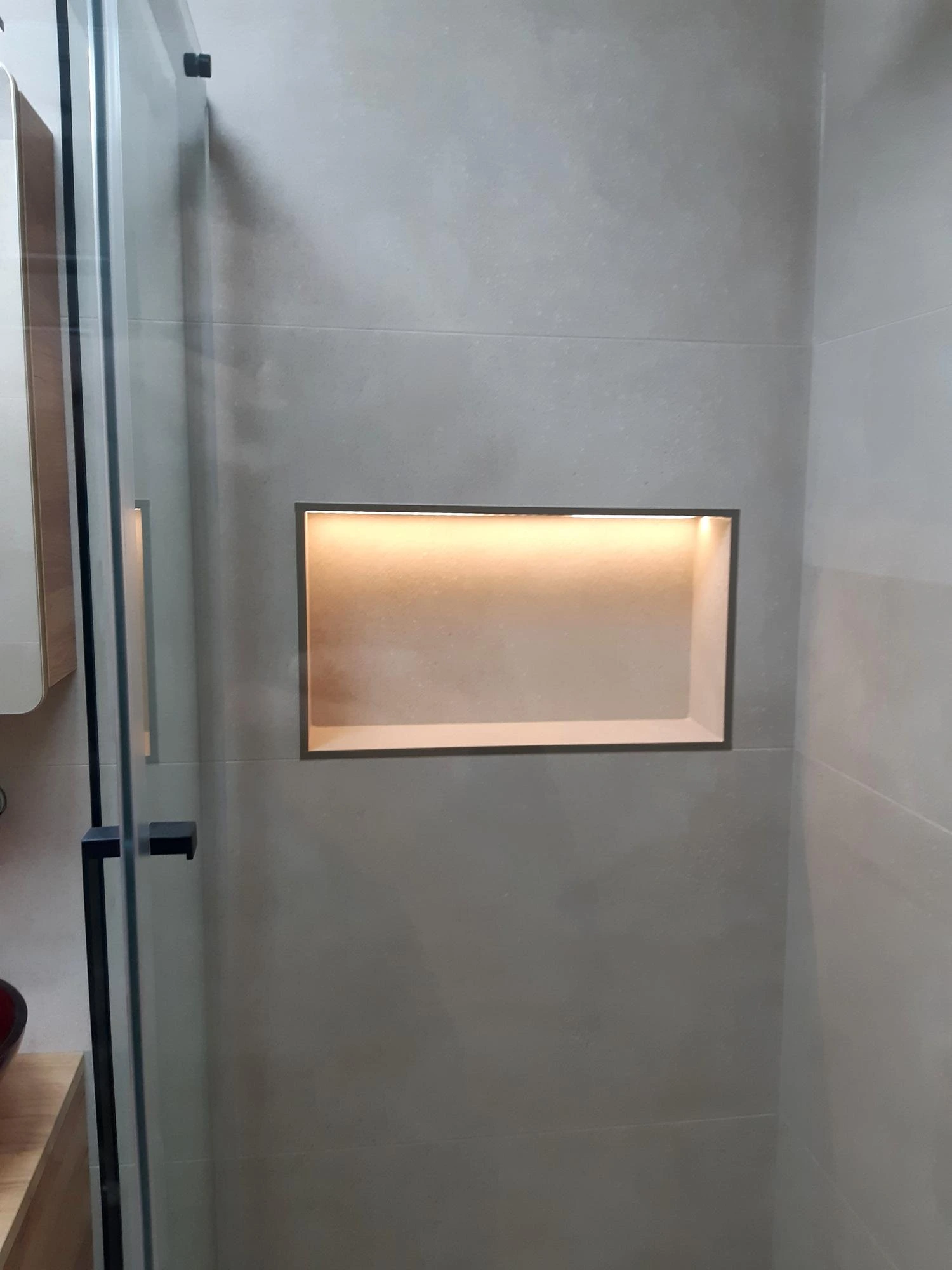 Built-In Shower Niches - Bathroom Remodeling in Spring TX