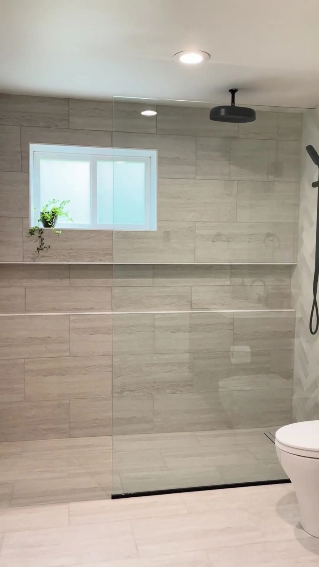 Walk-In and Curbless Shower Construction in The Woodlands, Texas