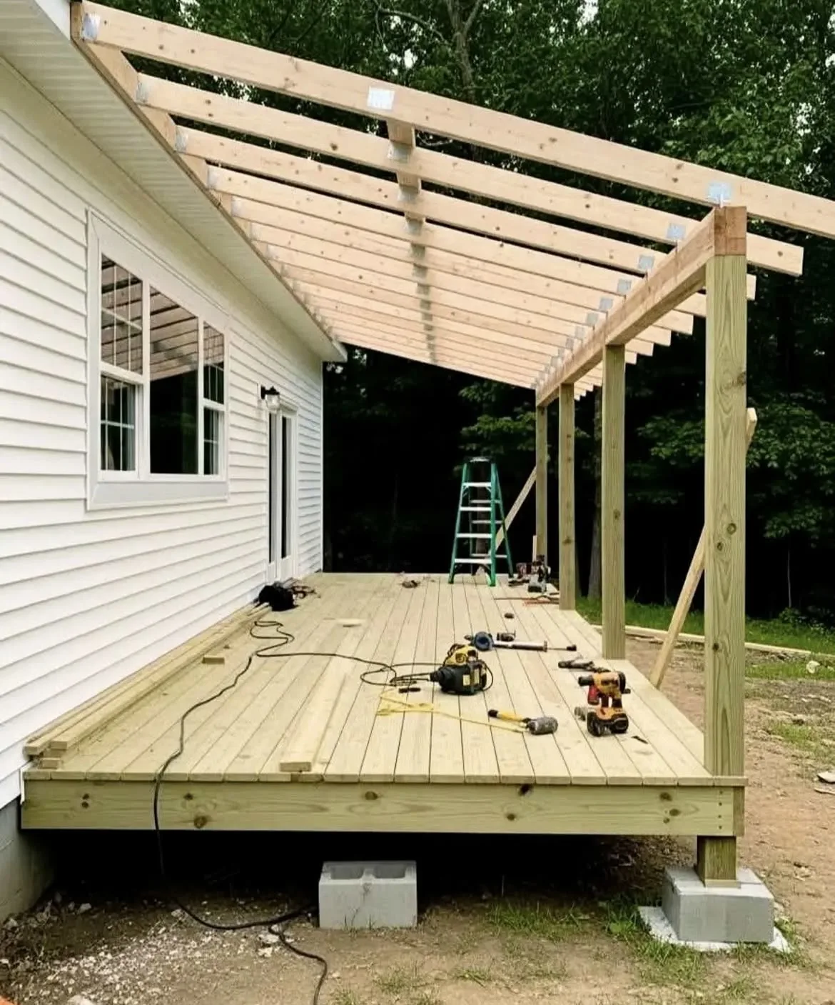 Outdoor and Exterior Construction in Pinehurst, Texas